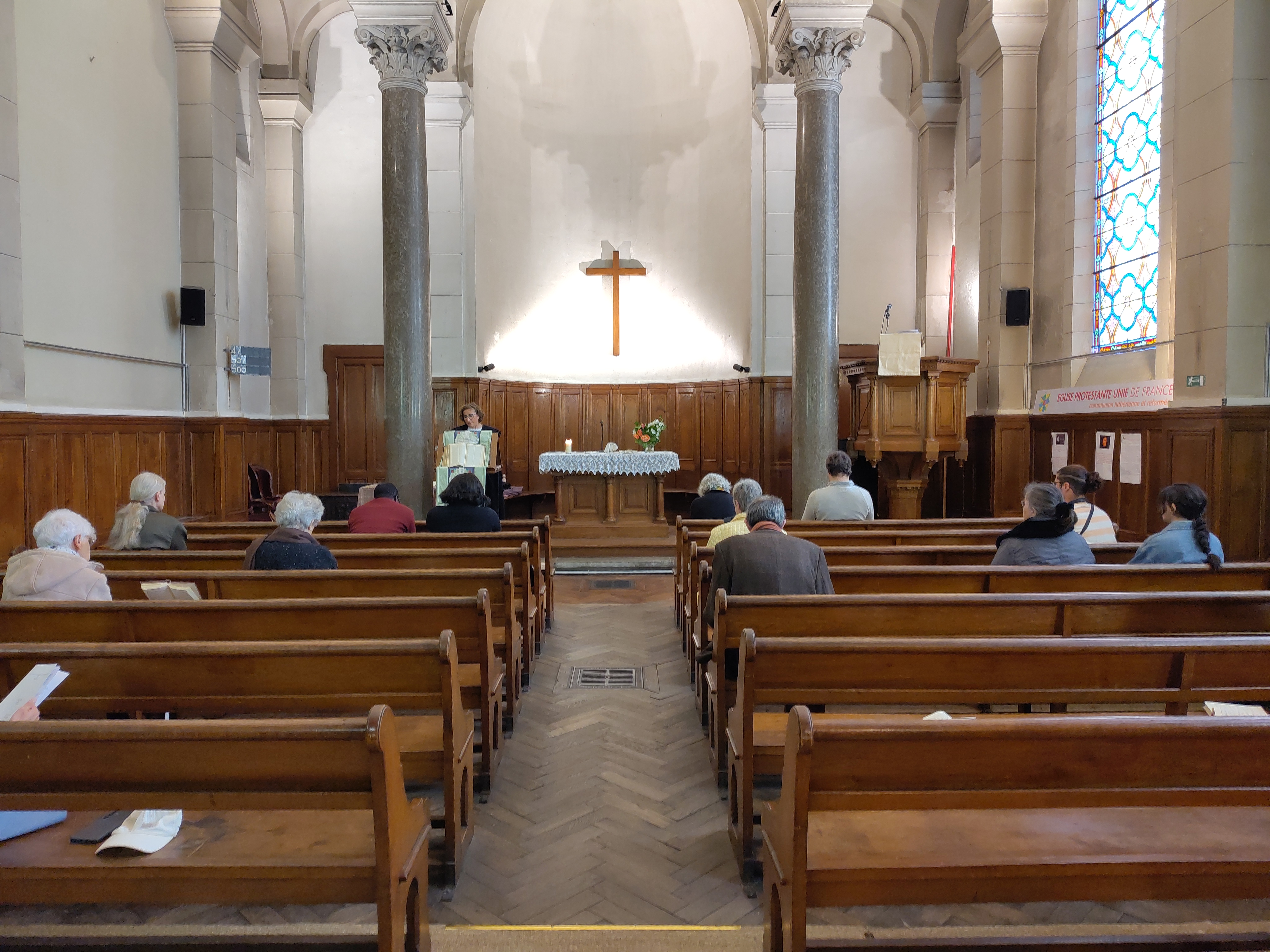 Eglise luthérienne de Lyon intérieur